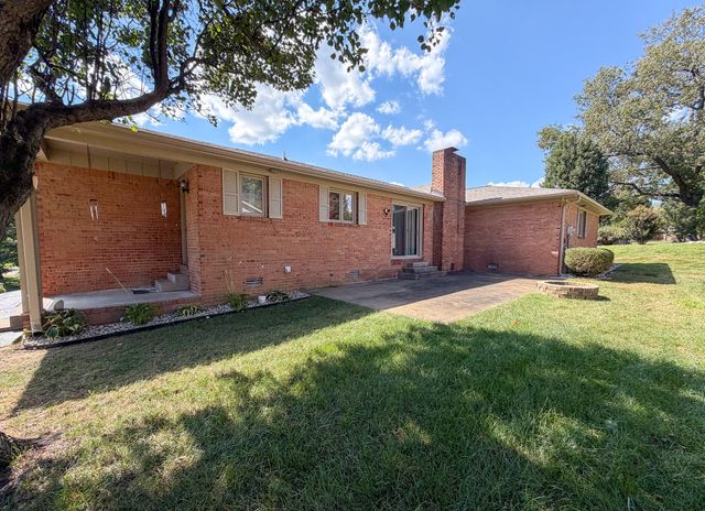 110 Highland Church Road, Paducah, KY 42001