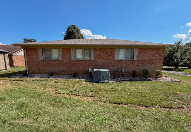 110 Highland Church Road, Paducah, KY 42001