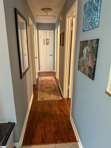 241 Sunnyglen Drive, Greer, SC 29651
