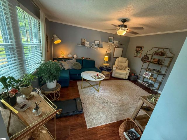 241 Sunnyglen Drive, Greer, SC 29651