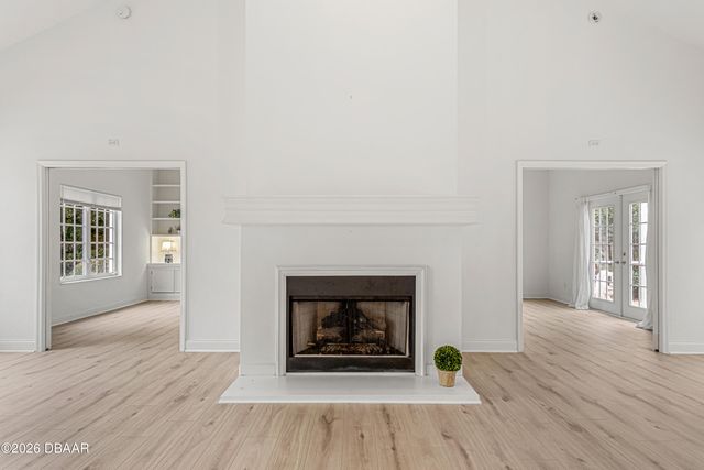 25 Lazy Eight Drive, Port Orange, FL 32128