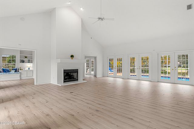 25 Lazy Eight Drive, Port Orange, FL 32128