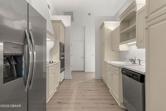 25 Lazy Eight Drive, Port Orange, FL 32128