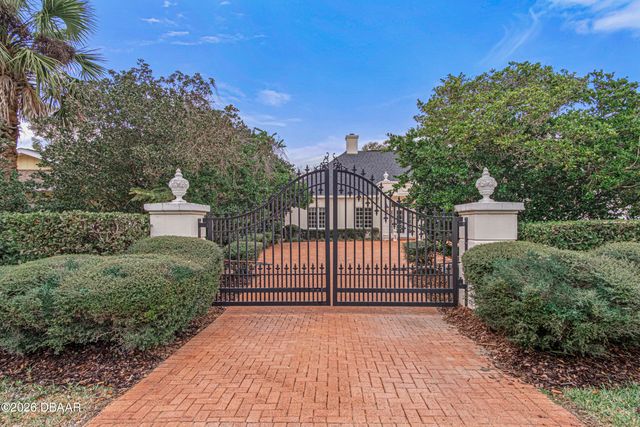 25 Lazy Eight Drive, Port Orange, FL 32128