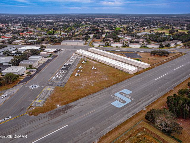 25 Lazy Eight Drive, Port Orange, FL 32128