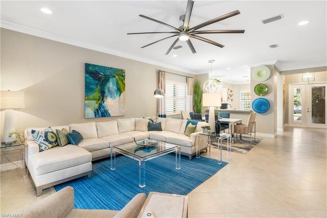 13628 Mandarin CIR, Naples, FL 34109