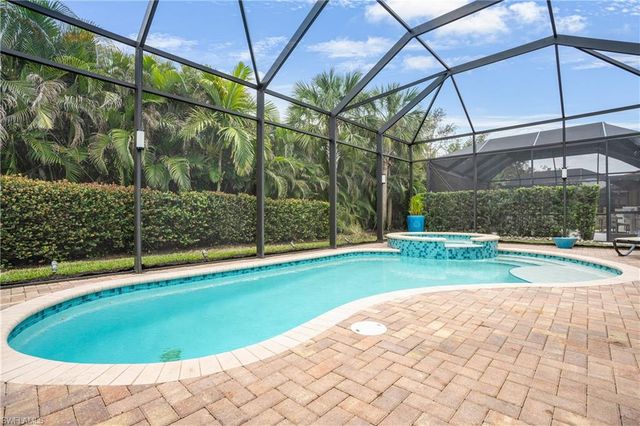 13628 Mandarin CIR, Naples, FL 34109