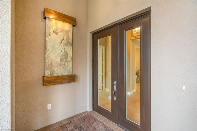 13628 Mandarin CIR, Naples, FL 34109