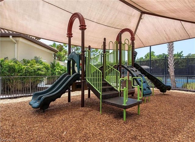 13628 Mandarin CIR, Naples, FL 34109