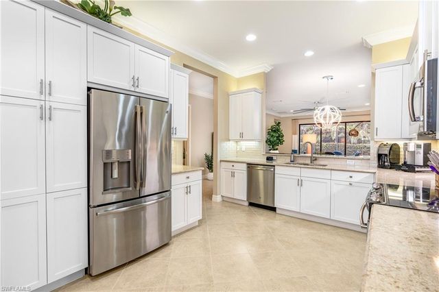 13628 Mandarin CIR, Naples, FL 34109