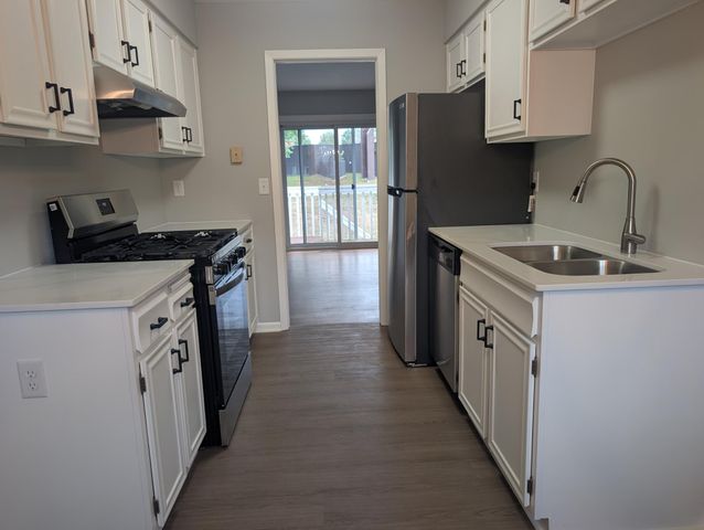 7427 143rd Street Court, Apple Valley, MN 55124