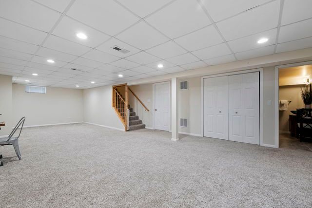 438 S Wright Street, Naperville, IL 60540