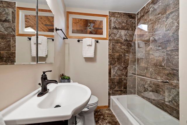 438 S Wright Street, Naperville, IL 60540