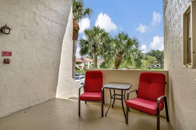 5869 Parkwalk Drive, Boynton Beach, FL 33472
