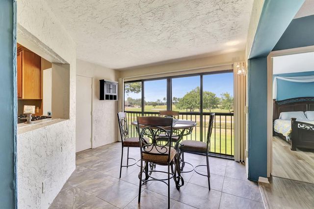 5869 Parkwalk Drive, Boynton Beach, FL 33472
