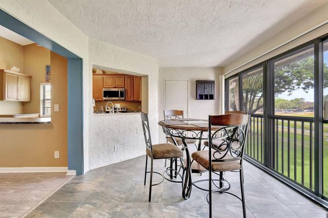 5869 Parkwalk Drive, Boynton Beach, FL 33472