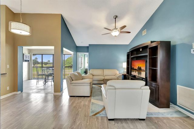 5869 Parkwalk Drive, Boynton Beach, FL 33472