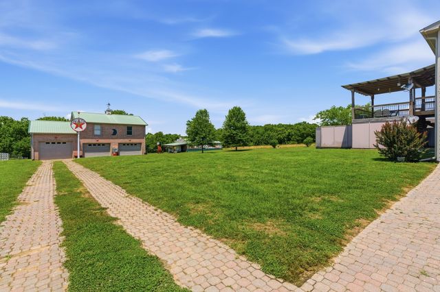238 Zieglers Fort Rd, Gallatin, TN 37066