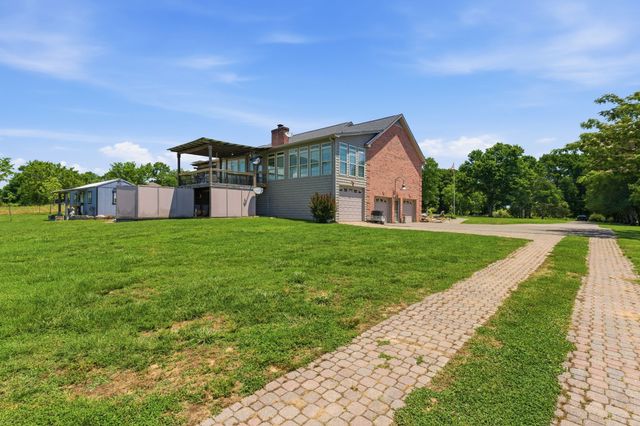 238 Zieglers Fort Rd, Gallatin, TN 37066