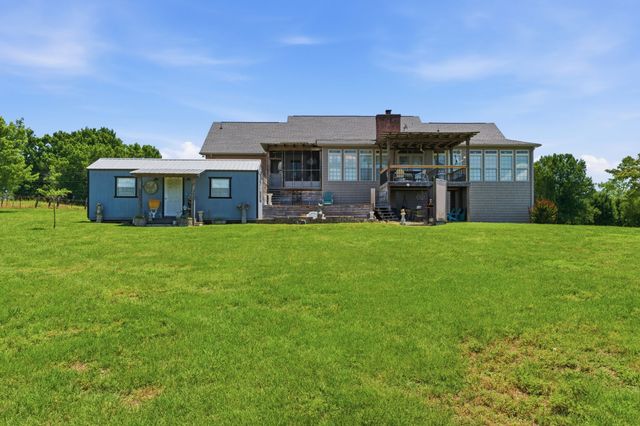 238 Zieglers Fort Rd, Gallatin, TN 37066