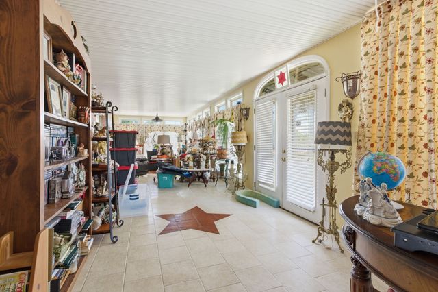 238 Zieglers Fort Rd, Gallatin, TN 37066