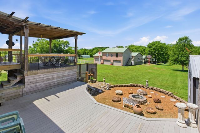 238 Zieglers Fort Rd, Gallatin, TN 37066