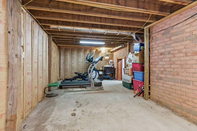 238 Zieglers Fort Rd, Gallatin, TN 37066