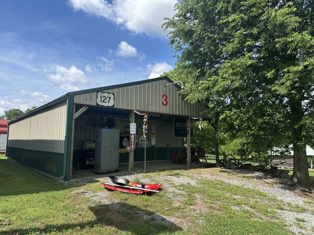 238 Zieglers Fort Rd, Gallatin, TN 37066