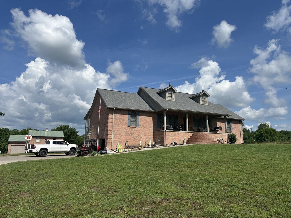 238 Zieglers Fort Rd, Gallatin, TN 37066
