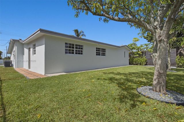 6600 NW 26th Street, Sunrise, FL 33313