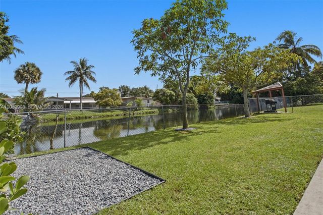 6600 NW 26th Street, Sunrise, FL 33313