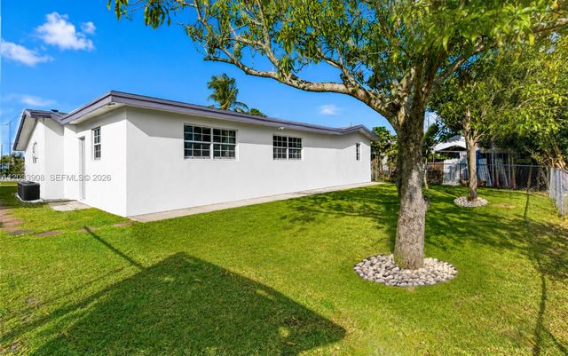6600 NW 26th Street, Sunrise, FL 33313