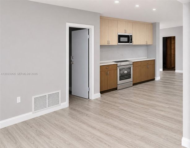 6600 NW 26th Street, Sunrise, FL 33313
