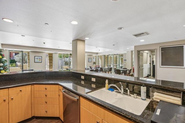 130 E San Fernando Street 508, San Jose, CA 95112