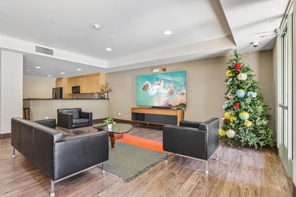 Image 40 of property listing at 130 E San Fernando Street 508, San Jose, CA 95112