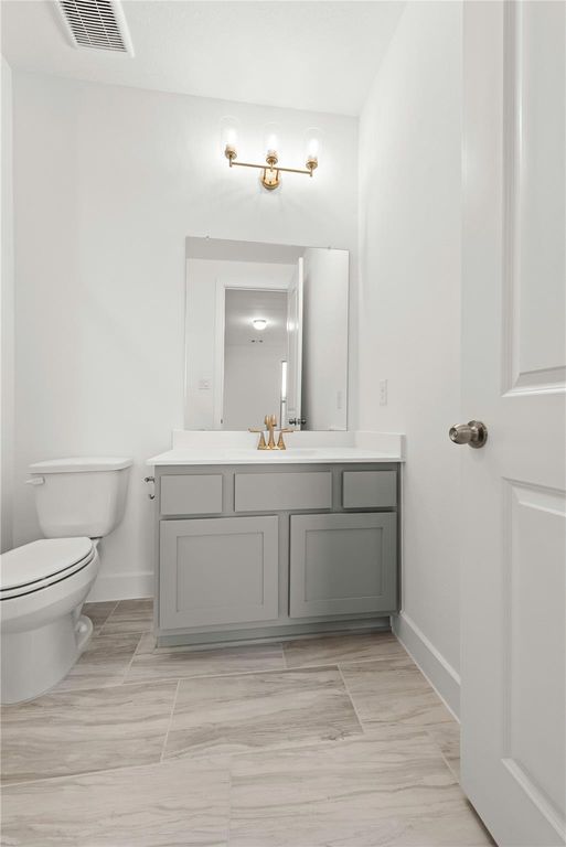 Image 12 of property listing at 26614 Astrid Heights Road, Richmond, TX 77406