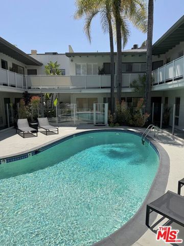 1145 Larrabee Street 3, West Hollywood, CA 90069