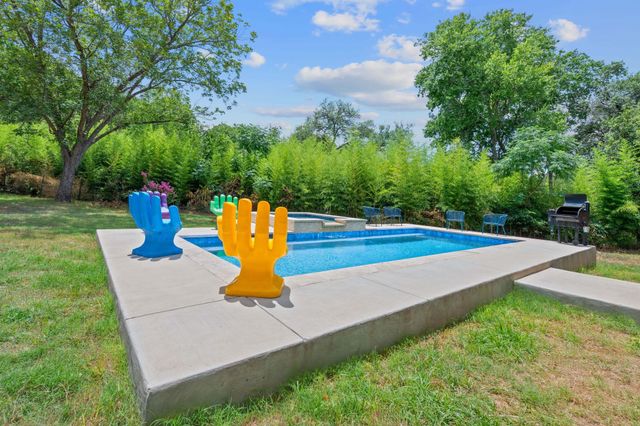 13205 Onion Creek DR, Manchaca, TX 78652