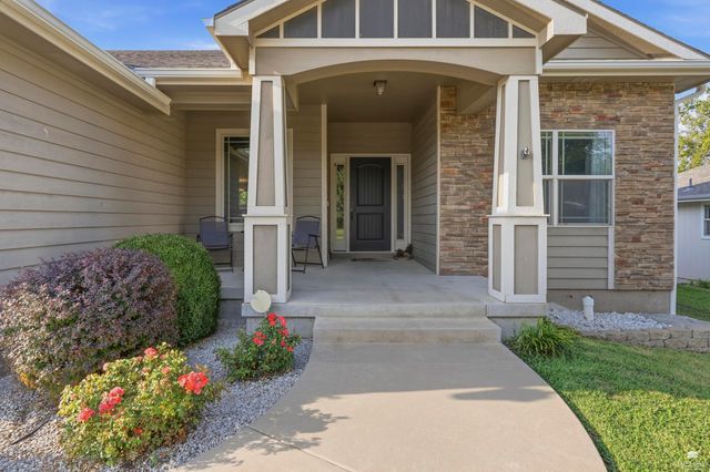 8793 Nellie Drive, Manhattan, KS 66502