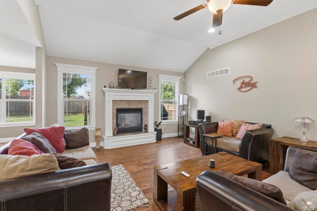 8793 Nellie Drive, Manhattan, KS 66502