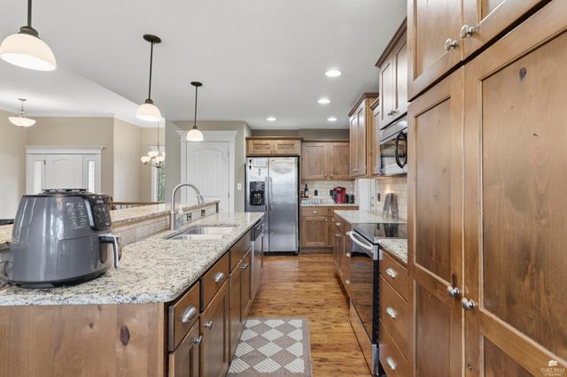 8793 Nellie Drive, Manhattan, KS 66502