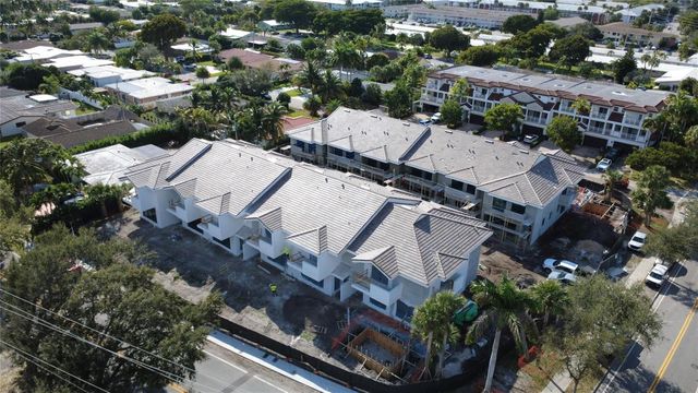 3863 NE 23rd Avenue A-8, Lighthouse Point, FL 33064