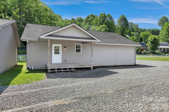 19 Helping Hands Way, Pisgah Forest, NC 28768