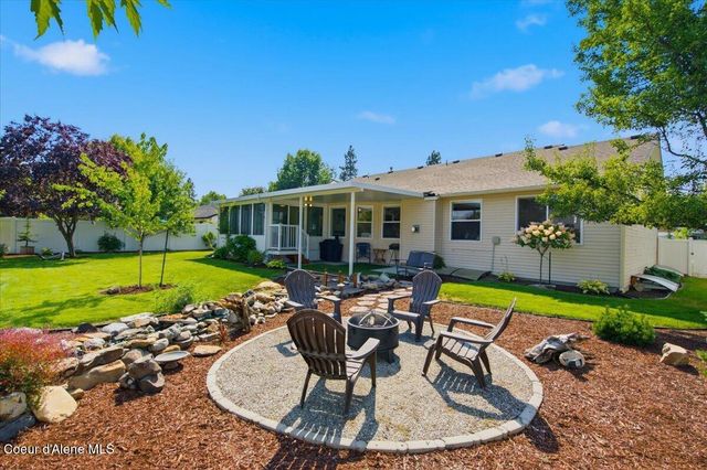 7464 N Barbie St, Coeur D'alene, ID 83815