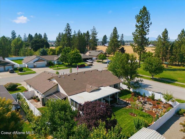 7464 N Barbie St, Coeur D'alene, ID 83815