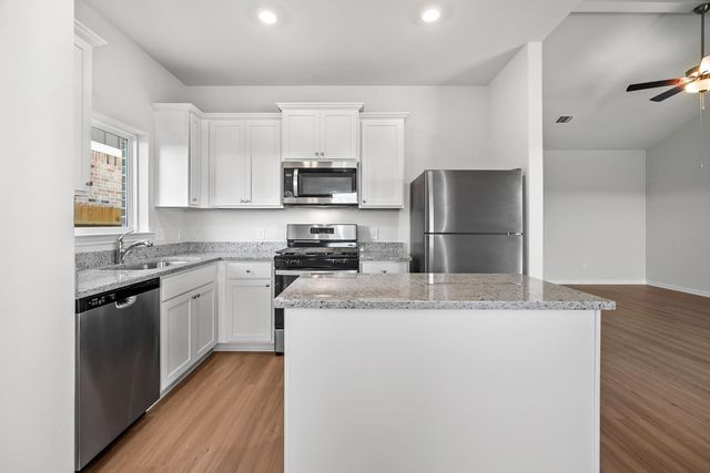 345 Fastboy Lane, Waller, TX 77484