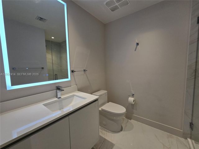 700 NE 24 ST 3104, Miami, FL 33137