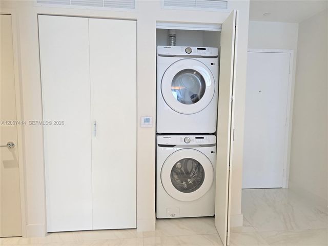 700 NE 24 ST 3104, Miami, FL 33137