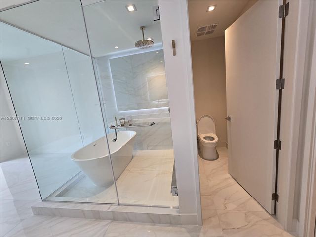 700 NE 24 ST 3104, Miami, FL 33137