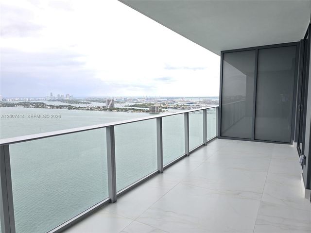 700 NE 24 ST 3104, Miami, FL 33137